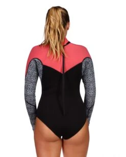 Stellar 2mm Long-Arm Springsuit - Pink/Black -HYN Swimwear Shop 29 2409 look 80img37