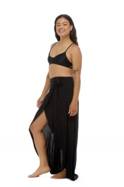 Playful Lena Cover-Up Skirt - Black -HYN Swimwear Shop BGW SWIM S22 COVERUPS Lena Black Side